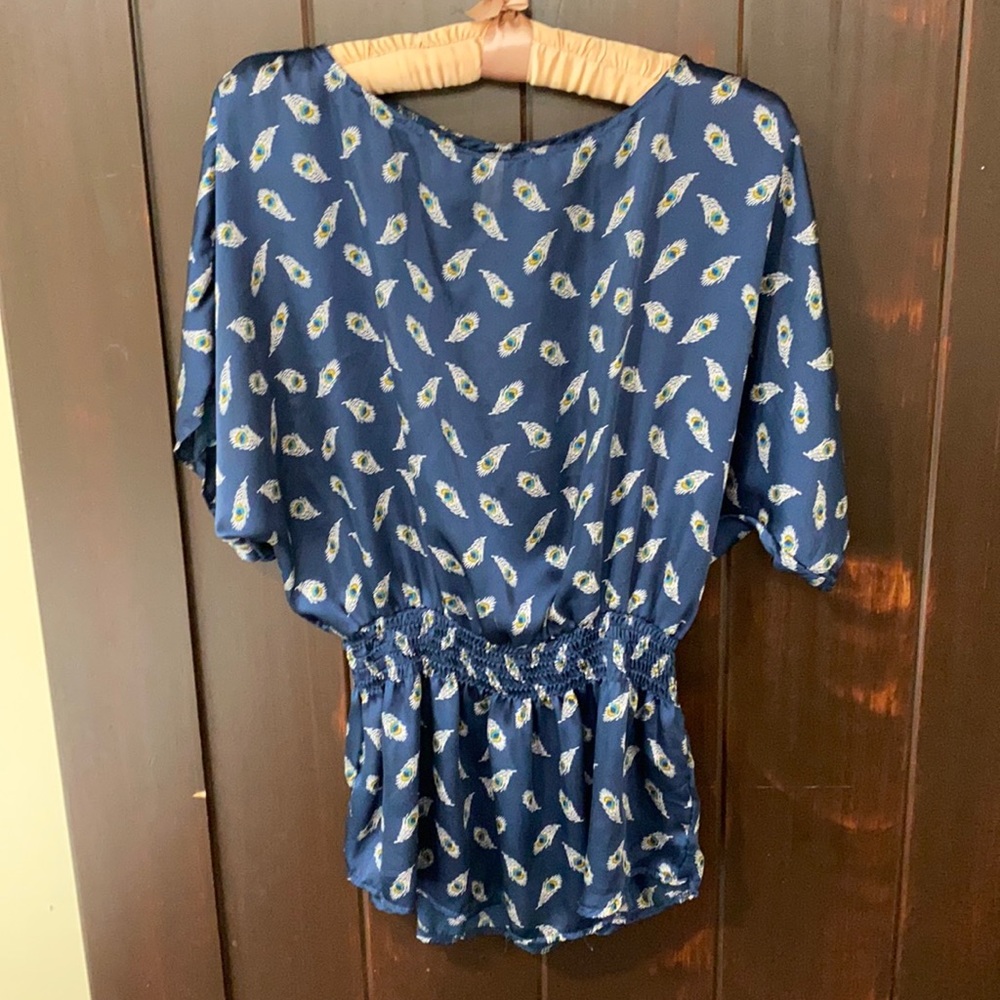 Cinched waist peacock feather dress shirt